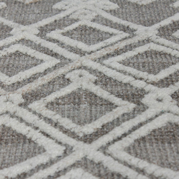 Uttermost Sieano Woven Ivory and Gray Wool Raised Tufted Rug ~ 8' x 10'