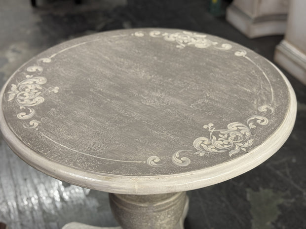 Casa Bonita Peruvian Hand-Painted Carved Wood Allegra Round Table