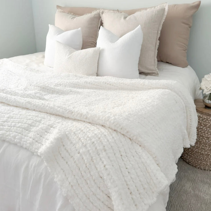 Anaya Home Bright White Oversized Plush Chenille Sweater Throw