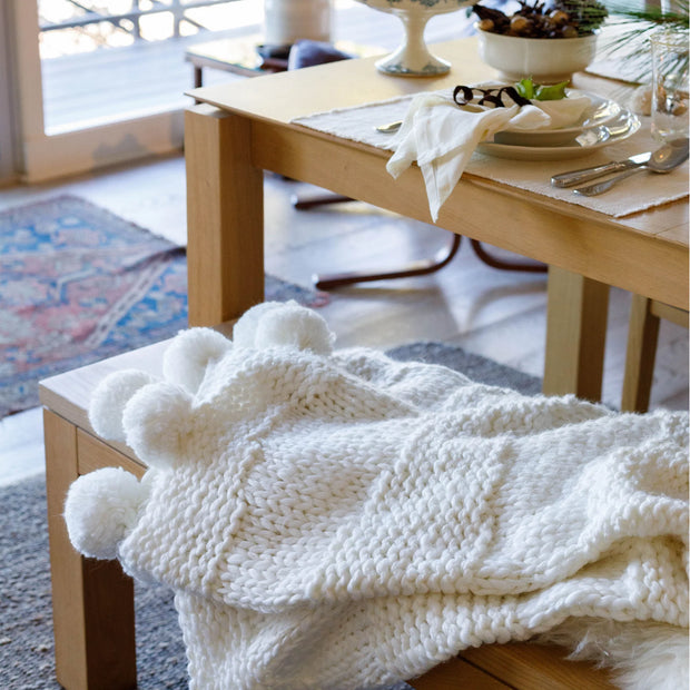 Pom Pom at Home Oulu Winter Winter White Chunky Throw Blanket ~ 50” x 60”