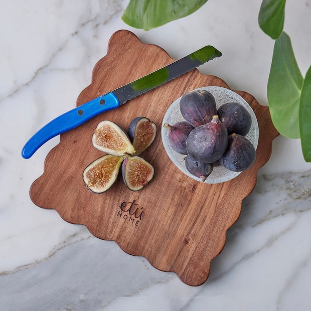 etúHOME Square Scalloped Appetizer Cheese Board Set of 2