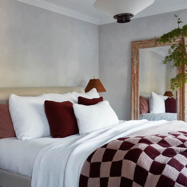 Kashwere Ultra Plush White Signature Solid King Blanket