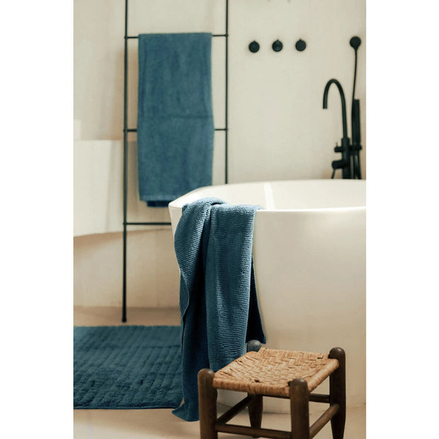Sunday Citizen Cascais Deep Sea Ultra Fluffy Towel Set 2 Bath Towels, 2 Hand Towels and 2 Washcloths