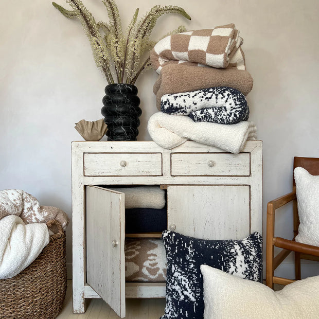 Kashwere Ultra Plush Creme Cloud Throw Blanket