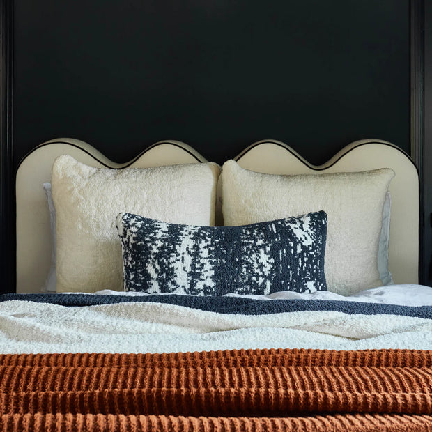 Kashwere Ultra Plush Creme Signature Solid Queen Blanket