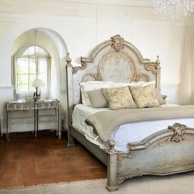 Casa Bonita Peruvian Hand-Painted Carved Wood Montelena King Size Bed