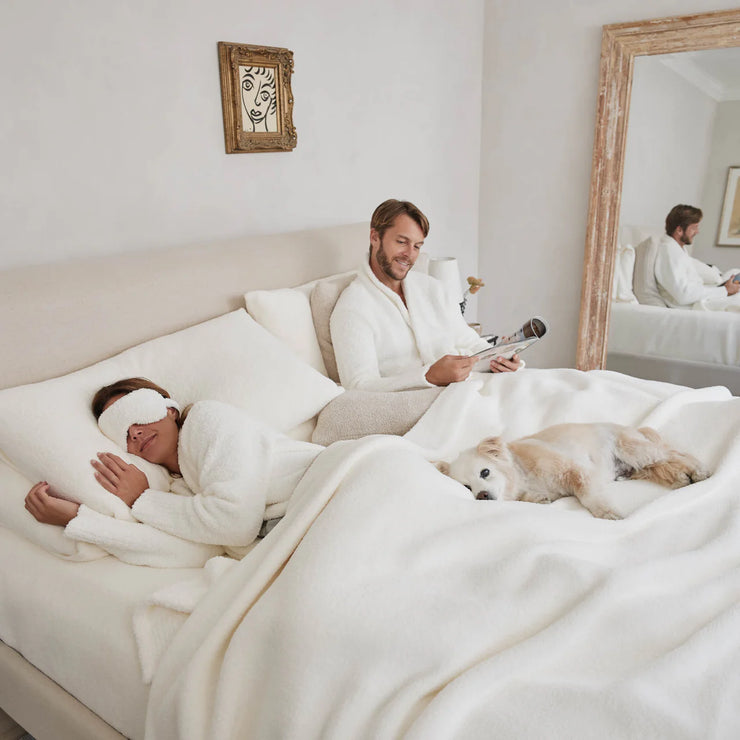 Kashwere Ultra Plush Set of 2 Creme Pillow Shams ~ Standard / Queen Size