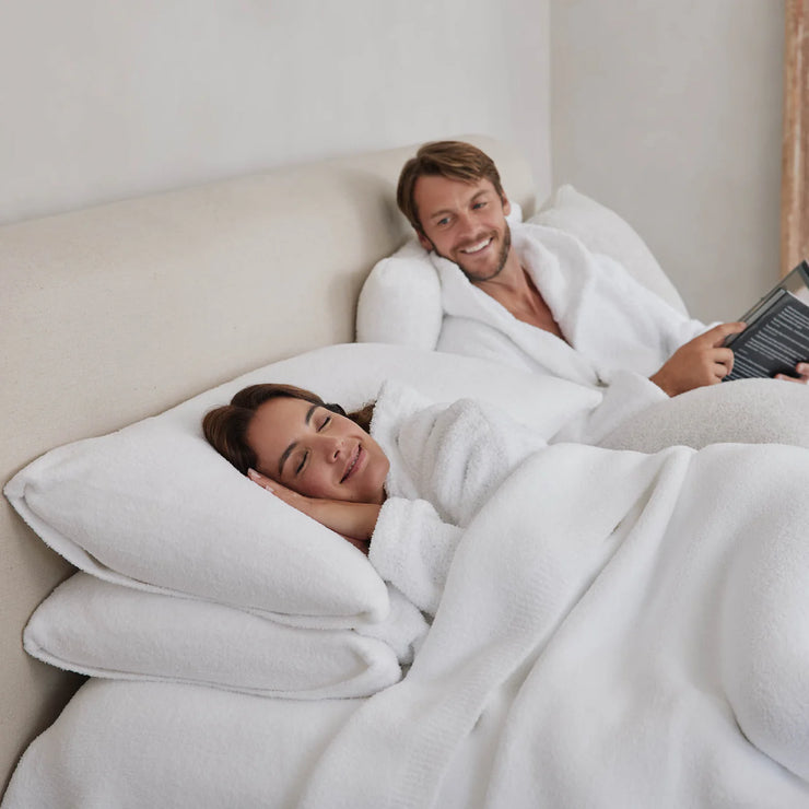 Kashwere Ultra Plush Set of 2 Creme Pillow Shams ~ King Size