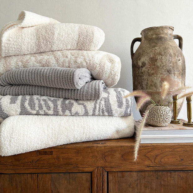 Kashwere Stone and Creme Damask Cloud Throw