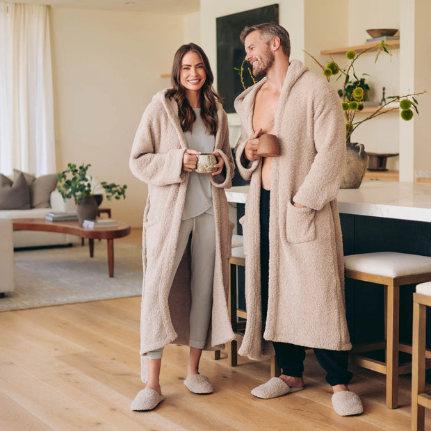 Kashwere Ultra Plush Wheat Signature Hooded Robe Chenilla Classic