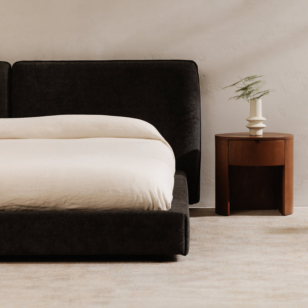 Moe's Home Collection Zeppelin Black Queen Bed