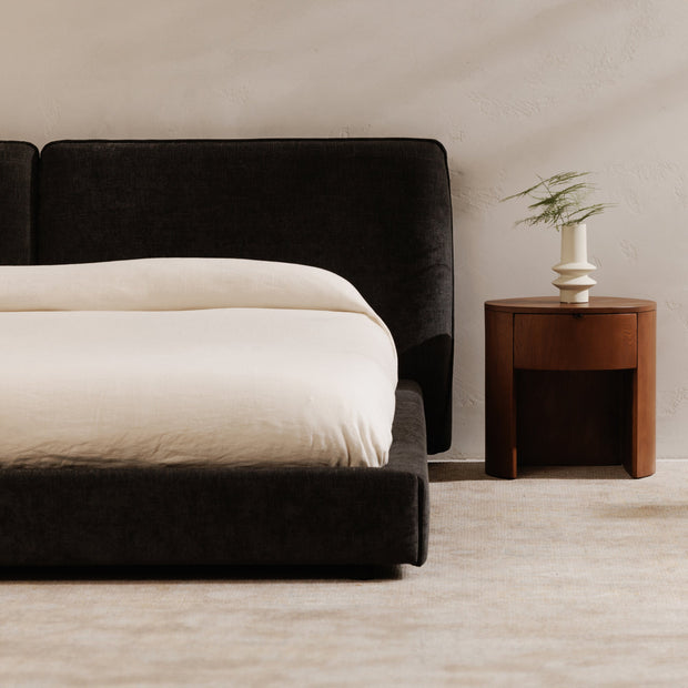 Moe's Home Collection Zeppelin  Heather Black King Bed