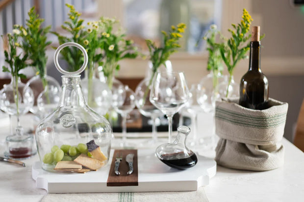 etúHOME Trefoil Wood Cheese Board Charger, White