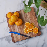 etúHOME Scalloped Cutting Board, Medium Square