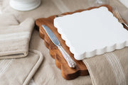 etúHOME Scalloped Cutting Board, Medium Square