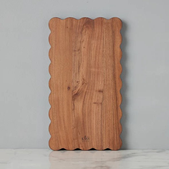 etúHOME Scalloped Cutting Board, Medium Rectangle