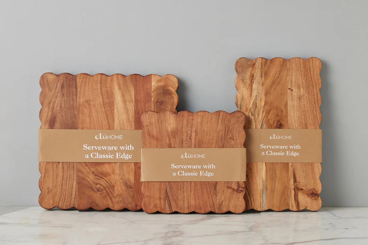 etúHOME Scalloped Cutting Board, Large Square