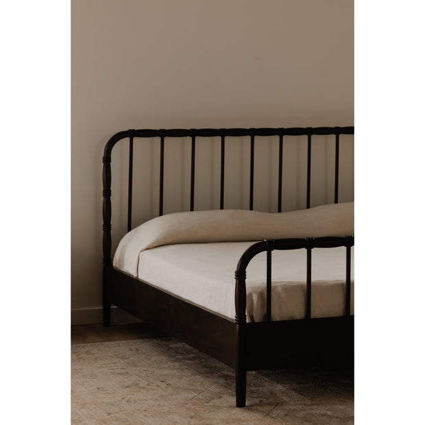 Moe's Home Collection Vivian Brown Queen Bed