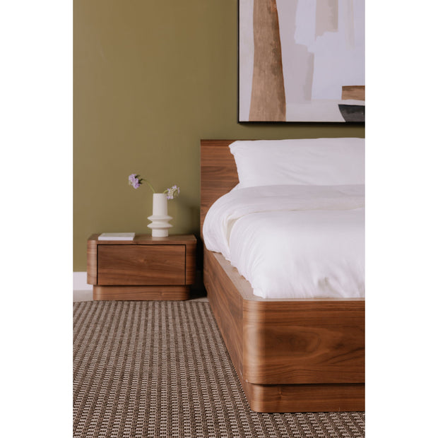 Moe's Home Collection Round Off Walnut Brown Queen Bed