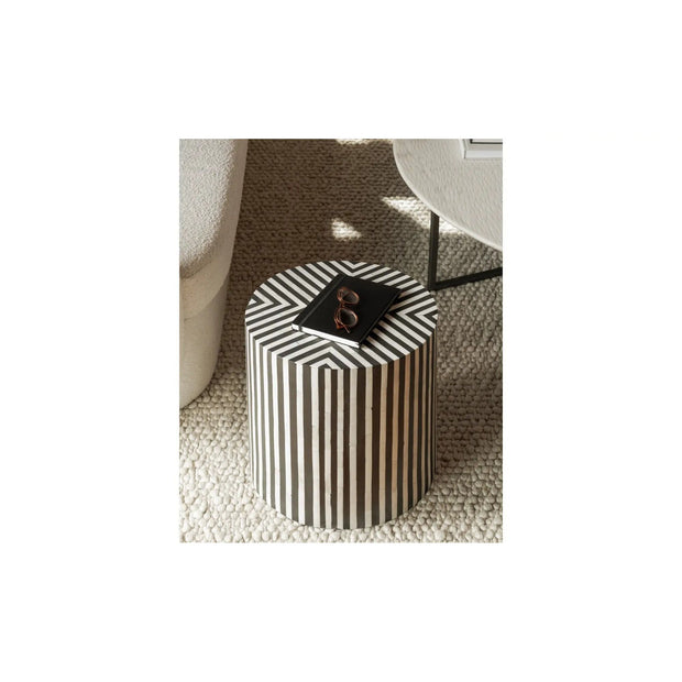 Moe's Home Collection Chameau Black Side Table