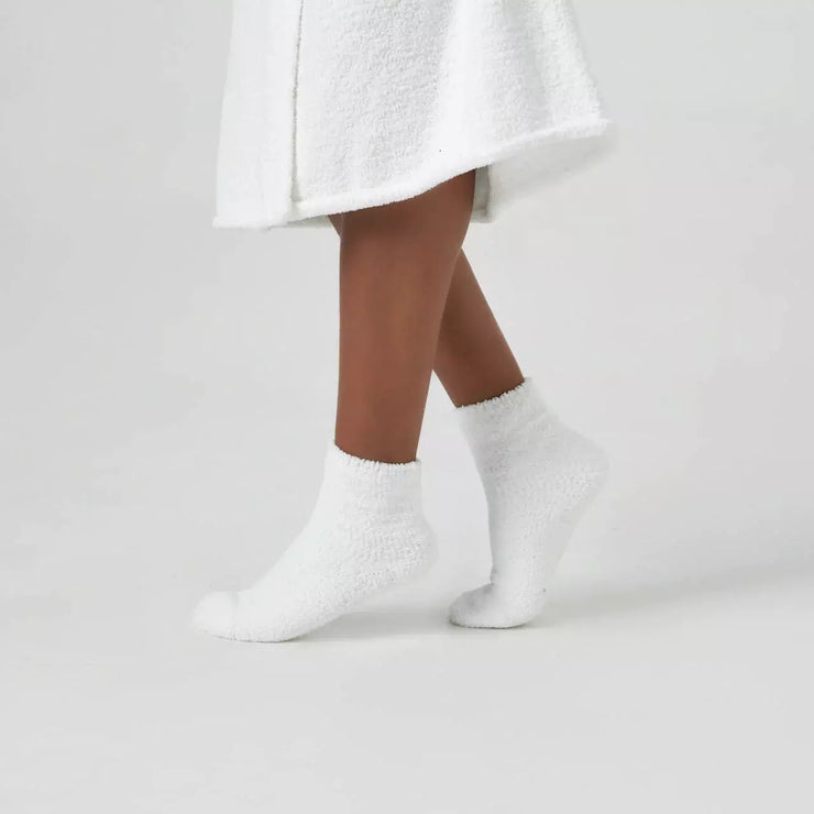 Kashwere Ultra Soft White Plush Spa Socks